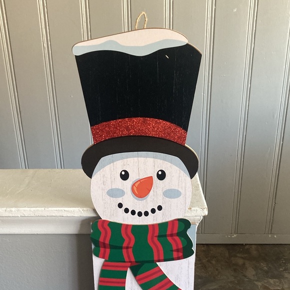 NWT- 48” Glittered LET IT SNOW Snowman Wooden Leaner or Hanger Decoration Sign - Picture 9 of 17